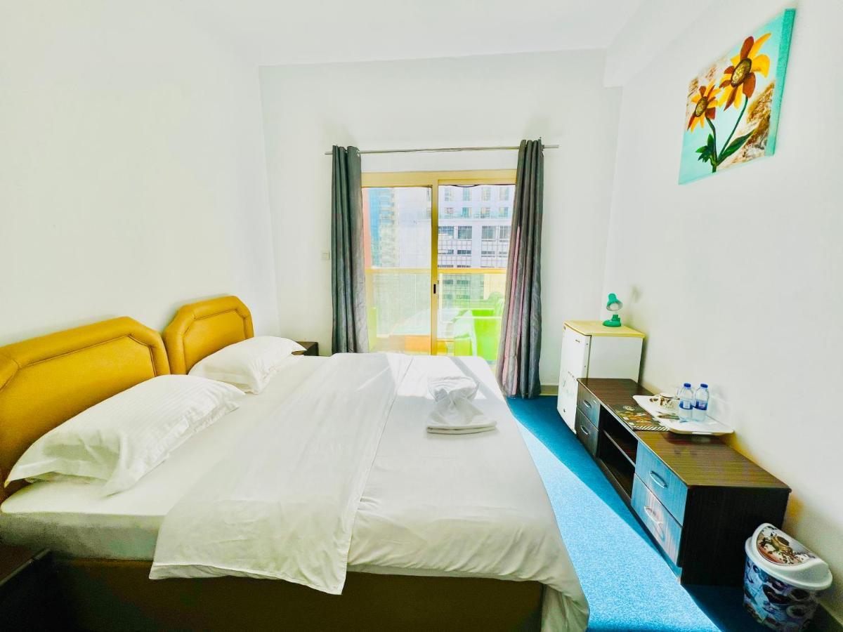 Private Room In 2Br Apartment Dubaj Zewnętrze zdjęcie